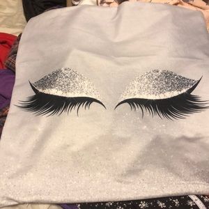 New Pillow case Glitz eyes.  Add throw pillow 19”